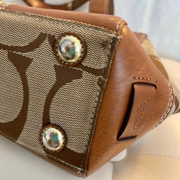 Vintage Coach Signature Handbag - Picture 12 of 13